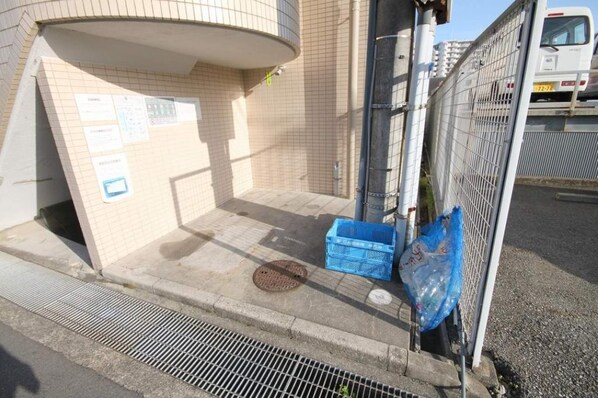 伊丹駅 バス15分  伊丹市バス　中野下車：停歩5分 2階の物件内観写真